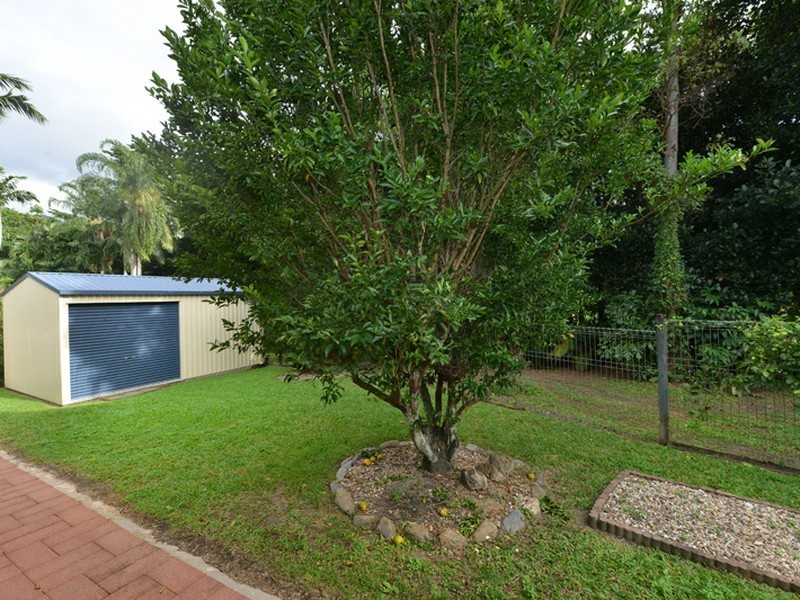 11 Brady Close, Brinsmead QLD 4870
