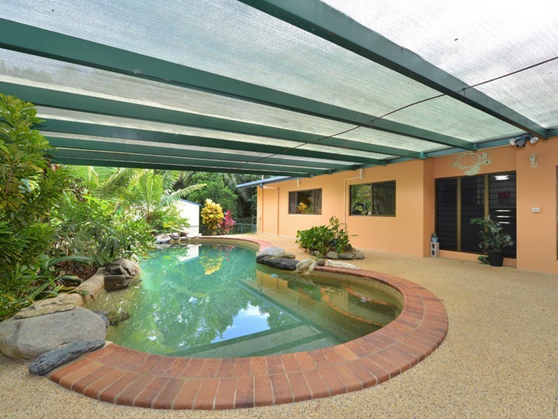 11 Brady Close, Brinsmead QLD 4870