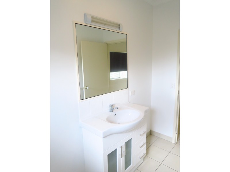 20 Ferngully Street, White Rock QLD 4868