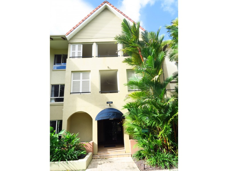 317/2 Greenslopes Street, Cairns North QLD 4870