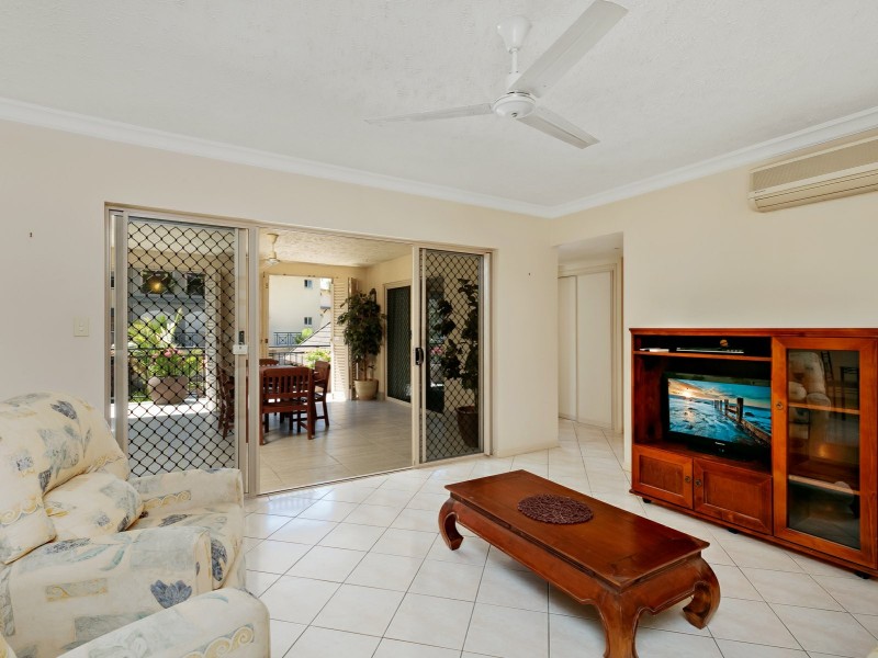 1312/2 Greenslopes Street, Cairns North QLD 4870