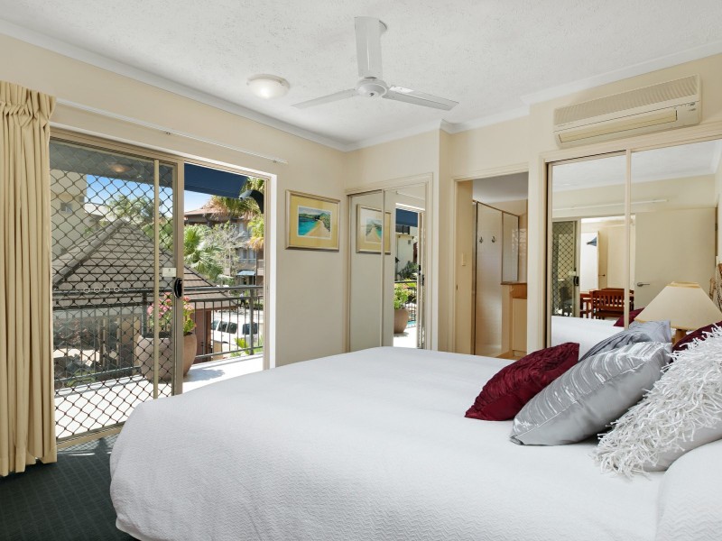 1312/2 Greenslopes Street, Cairns North QLD 4870