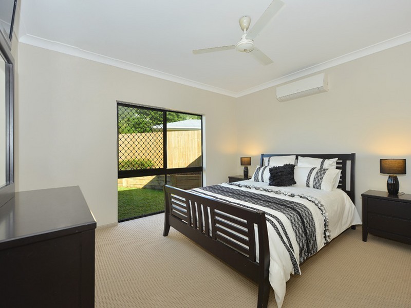 9 Elphinstone Street, Kanimbla QLD 4870