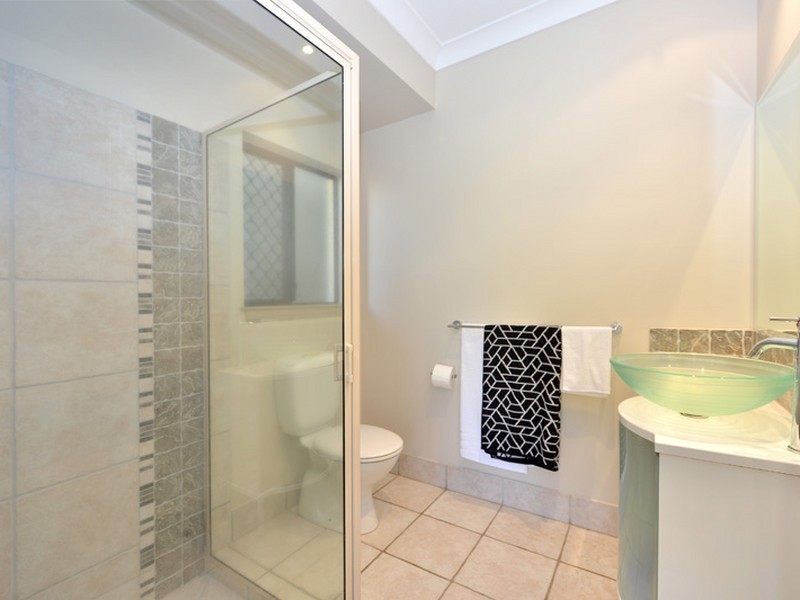 9 Elphinstone Street, Kanimbla QLD 4870