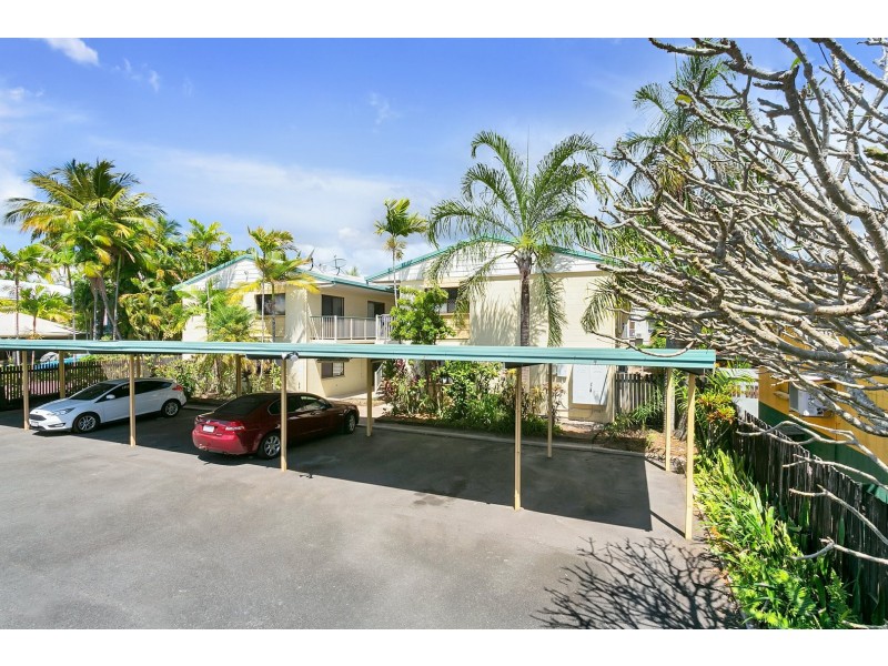 4/235 Mcleod Street, Cairns North QLD 4870