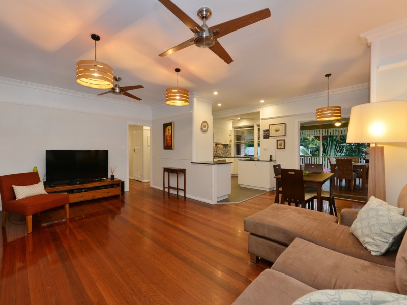 232 Woodward Street, Whitfield QLD 4870