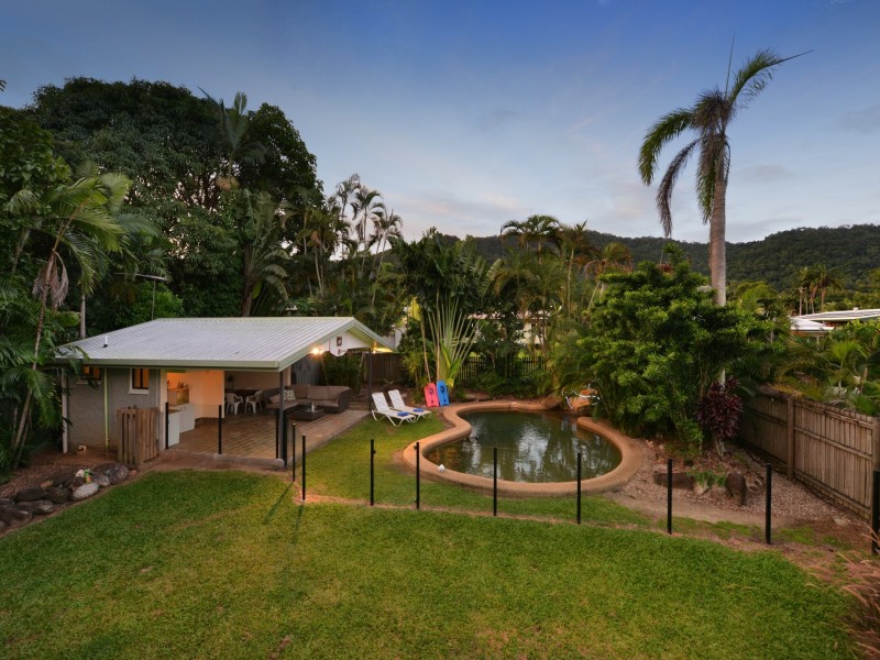 232 Woodward Street, Whitfield QLD 4870