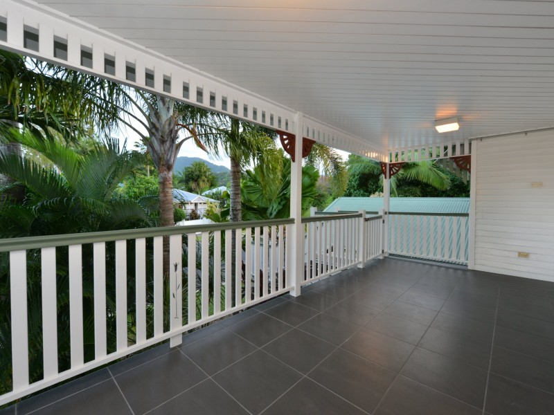 232 Woodward Street, Whitfield QLD 4870
