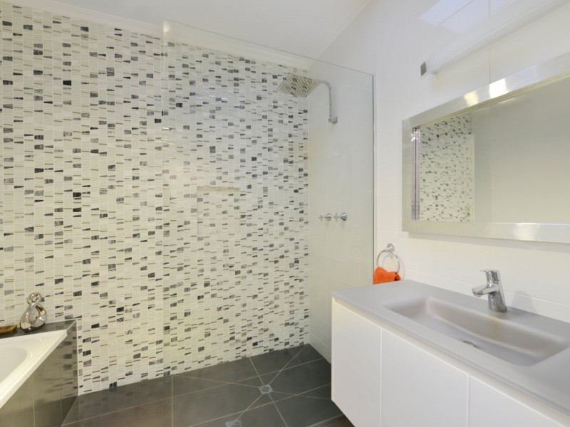 232 Woodward Street, Whitfield QLD 4870