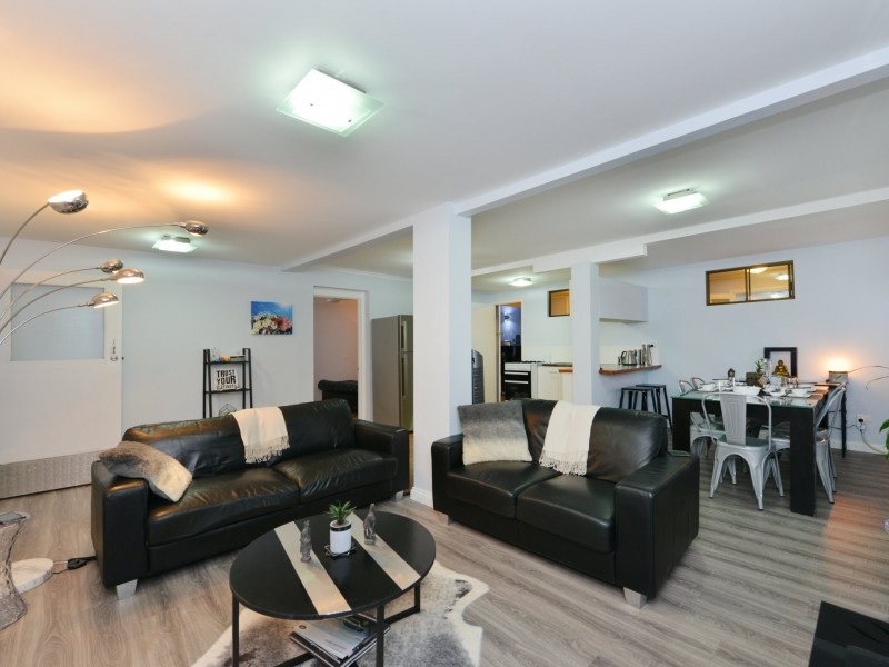 232 Woodward Street, Whitfield QLD 4870