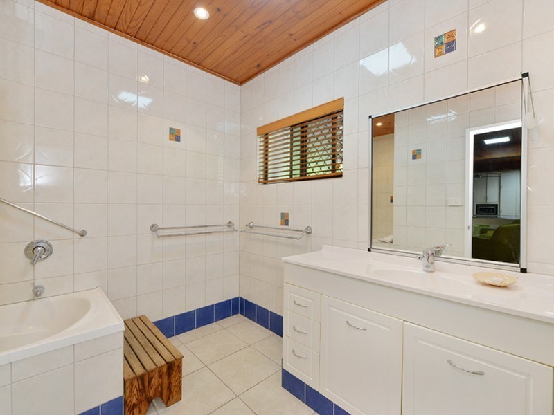 18 Lomond Close, Edge Hill QLD 4870