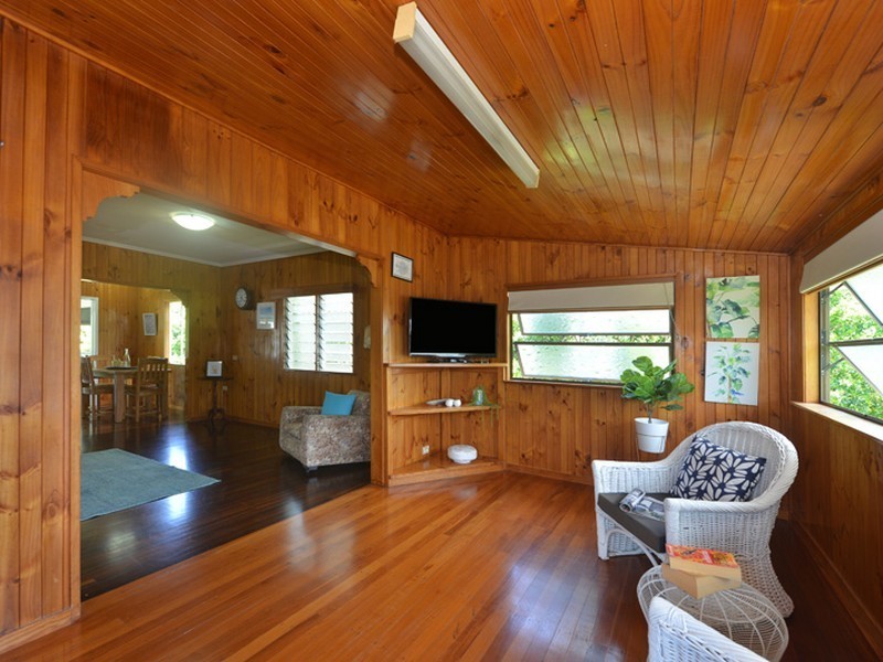 7 Olive Street, Manoora QLD 4870