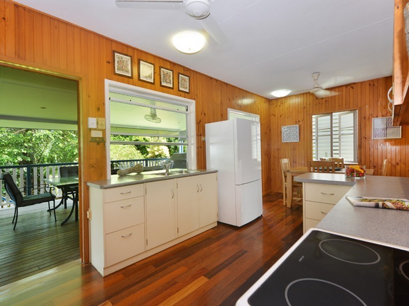 7 Olive Street, Manoora QLD 4870