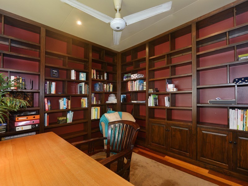 7 Olive Street, Manoora QLD 4870