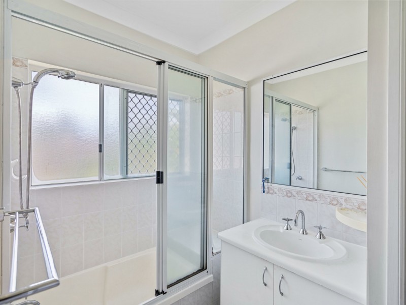 6/15 Grantala Street, Manoora QLD 4870