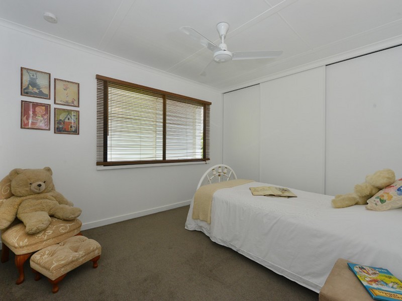 10 Teresa Street, Freshwater QLD 4870