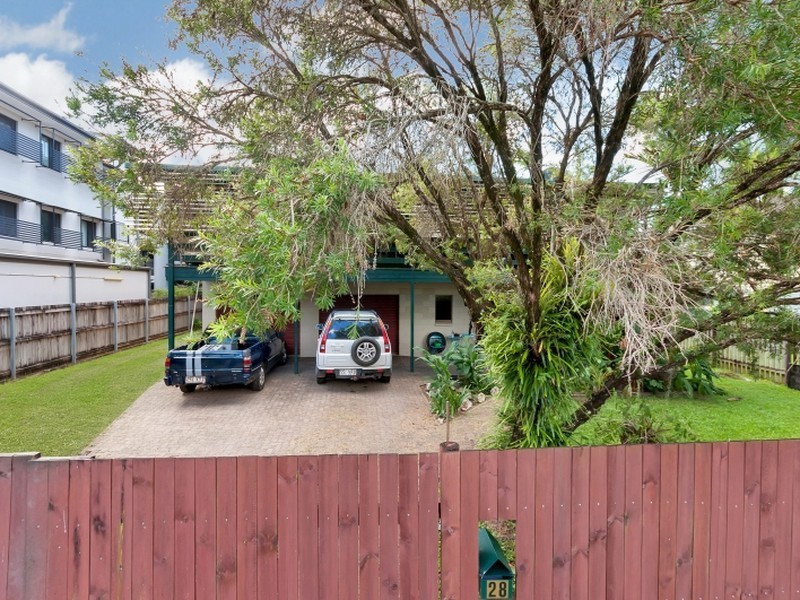 28 Macilwraith Street, Manoora QLD 4870