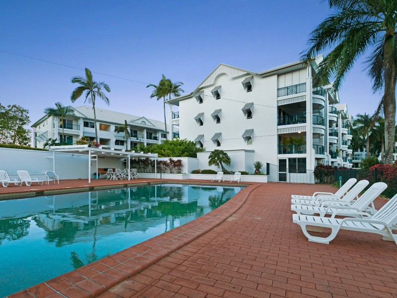 Unit 40/8-14 Munro Terrace [House on the Hill], Mooroobool QLD 4870