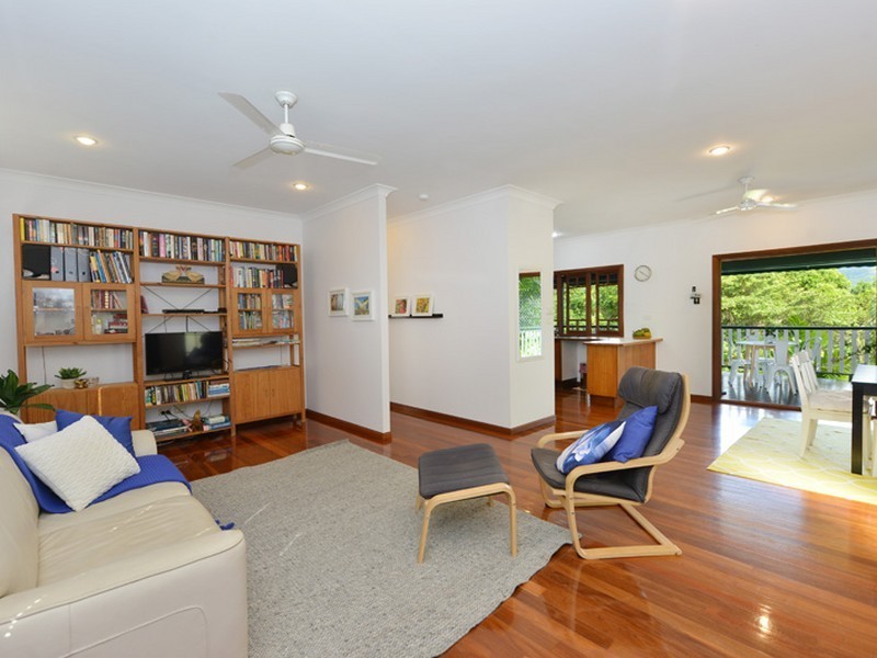 55 Benn Street, Brinsmead QLD 4870