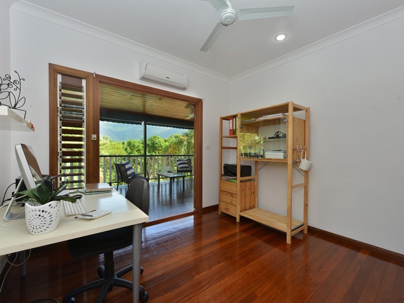 55 Benn Street, Brinsmead QLD 4870