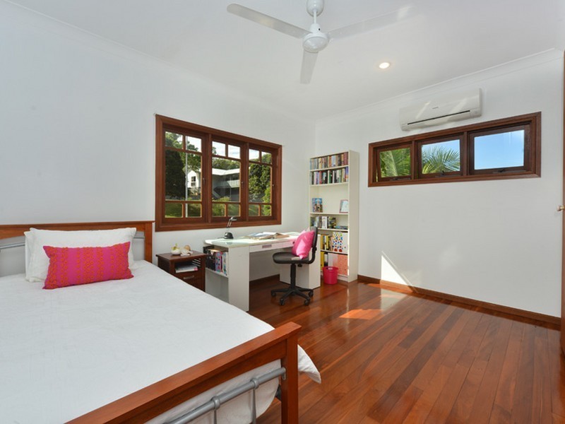 55 Benn Street, Brinsmead QLD 4870