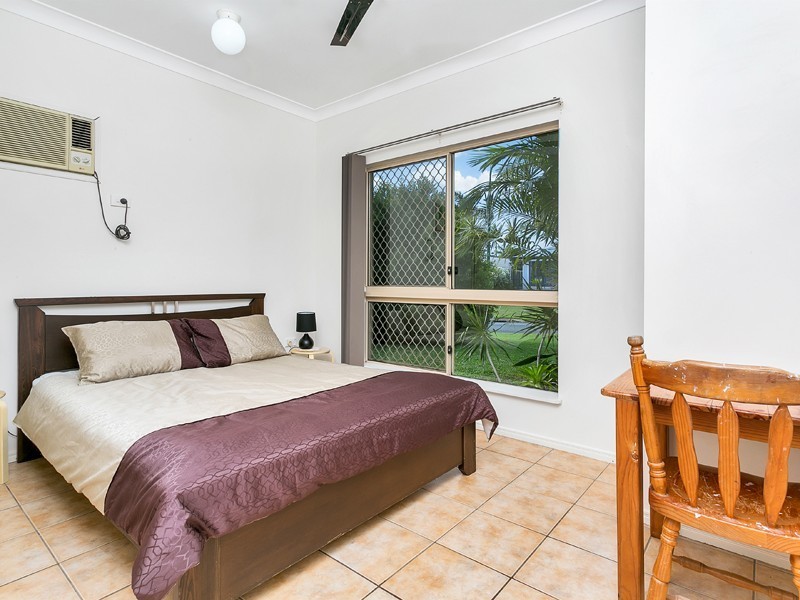 10 Brian Street, Brinsmead QLD 4870