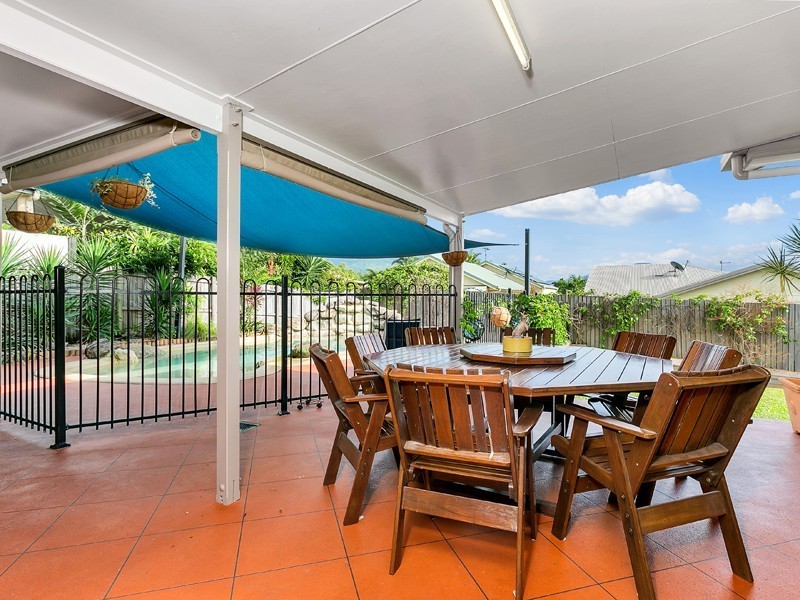 10 Brian Street, Brinsmead QLD 4870