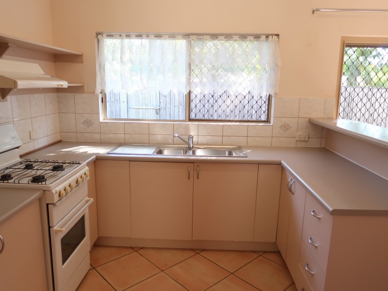 4 Saddle Mountain Road, Smithfield QLD 4878