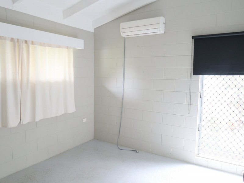 2/8 Teresa Street, Freshwater QLD 4870