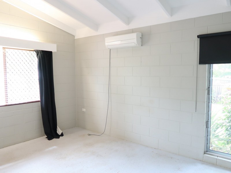 2/8 Teresa Street, Freshwater QLD 4870