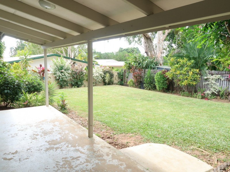 2/8 Teresa Street, Freshwater QLD 4870