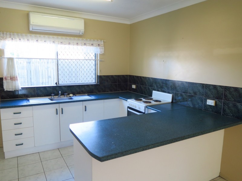 1/11 Ingham Court, Mooroobool QLD 4870