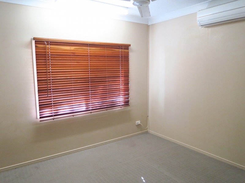 1/11 Ingham Court, Mooroobool QLD 4870