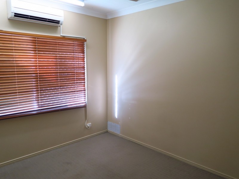 1/11 Ingham Court, Mooroobool QLD 4870