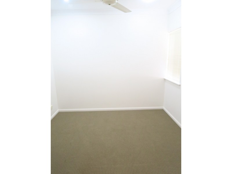 24 Chesterfield Close, Brinsmead QLD 4870