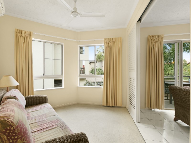 Unit 1738/2 Greenslopes Street, Cairns North QLD 4870
