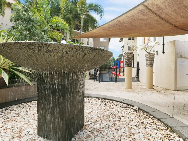 Unit 1738/2 Greenslopes Street, Cairns North QLD 4870