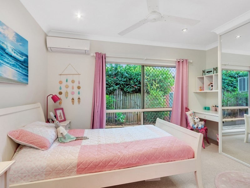 3 Speedy Close, Bentley Park QLD 4869