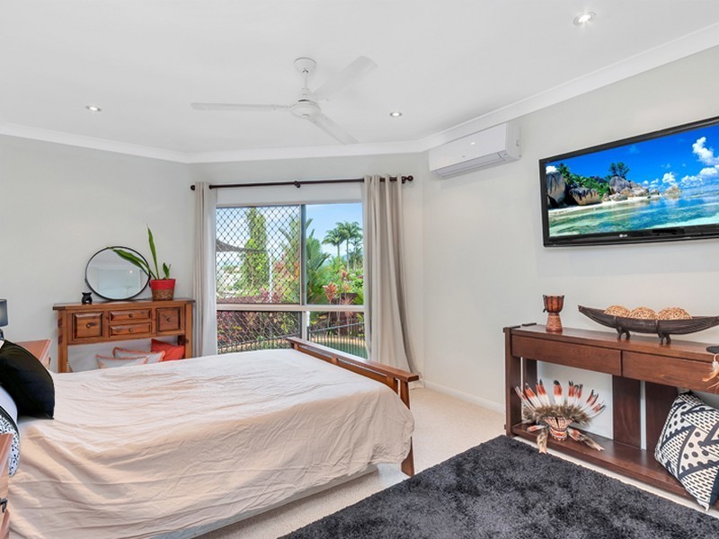 3 Speedy Close, Bentley Park QLD 4869