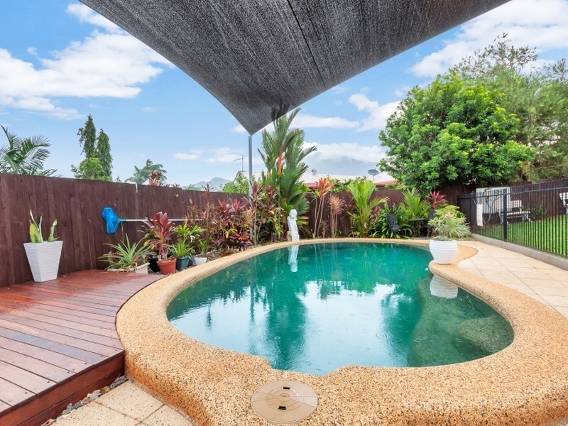 3 Speedy Close, Bentley Park QLD 4869