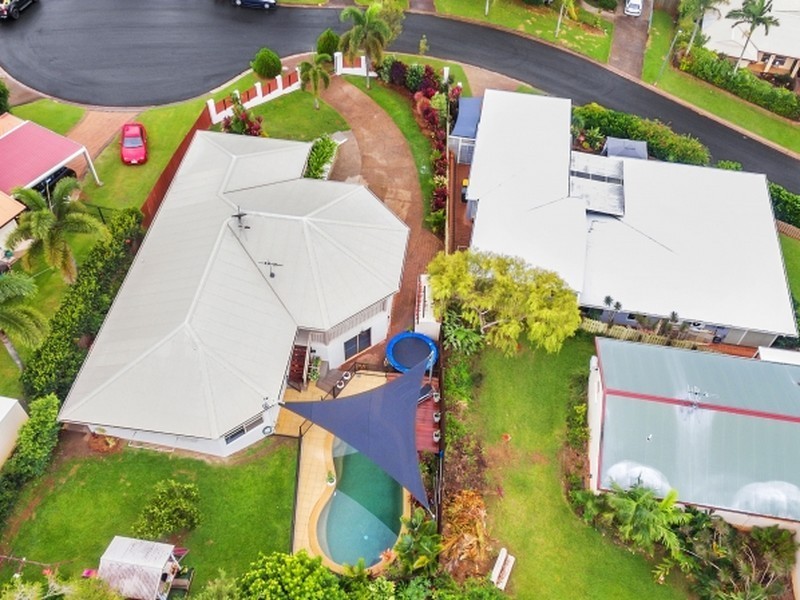 3 Speedy Close, Bentley Park QLD 4869