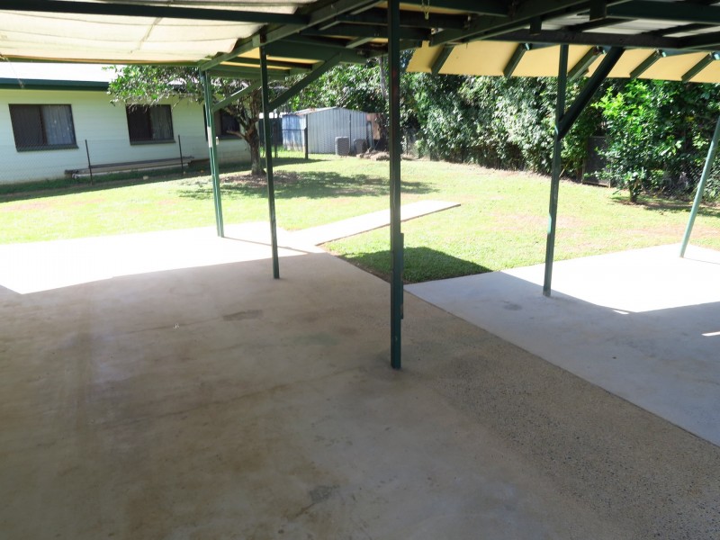 22 Universal Close, White Rock QLD 4306