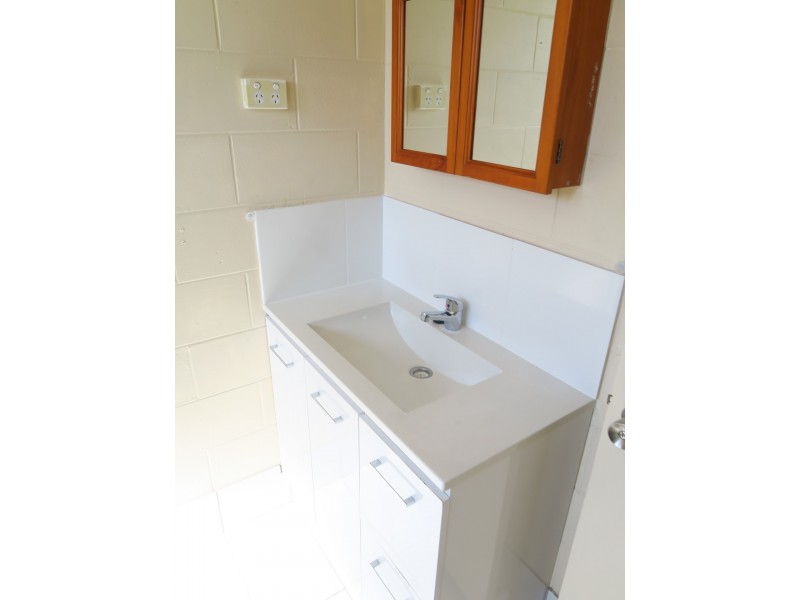 22 Universal Close, White Rock QLD 4306