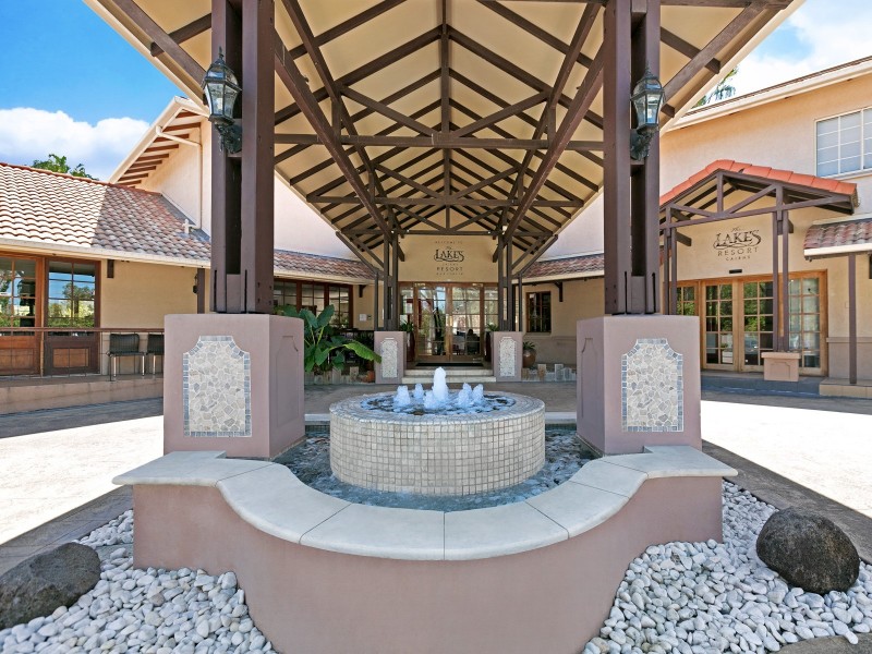 1127/2 Greenslopes Street, Cairns North QLD 4870