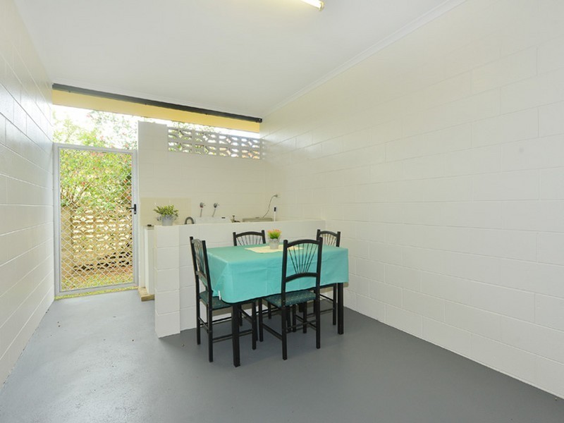 1/13-15 Harris Street, Parramatta Park QLD 4870