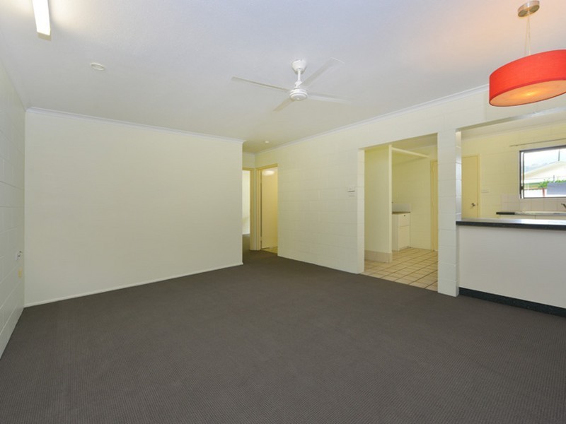 6/64 Pease Street, Manoora QLD 4870