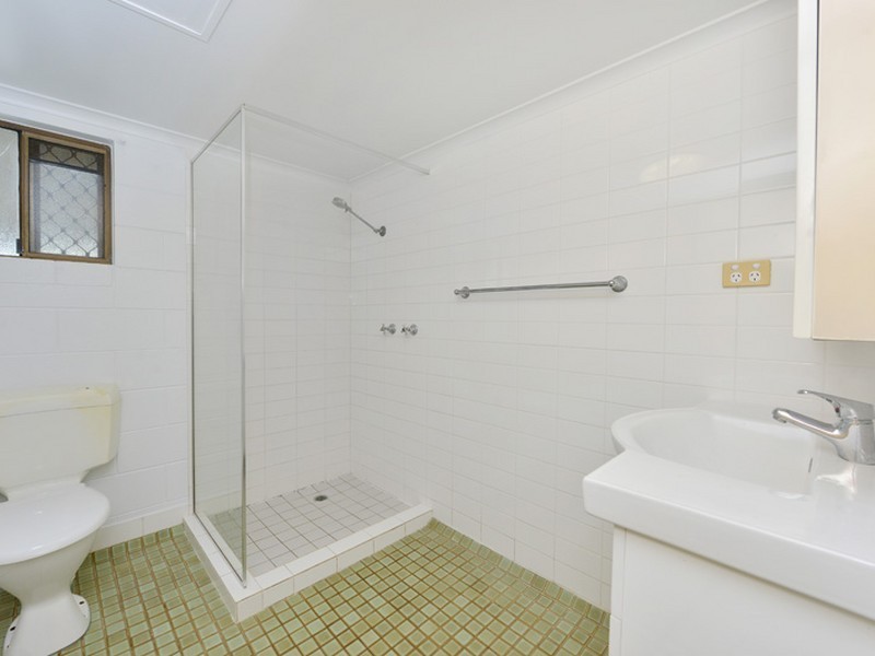 6/64 Pease Street, Manoora QLD 4870