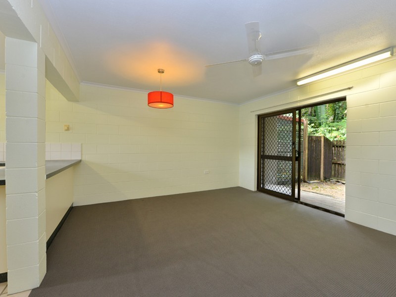 6/64 Pease Street, Manoora QLD 4870