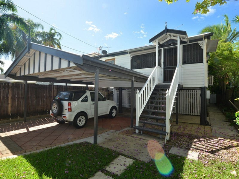 360 Draper Street, Parramatta Park QLD 4870