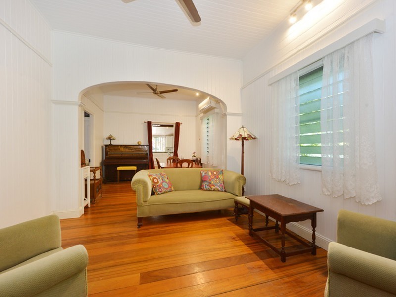 360 Draper Street, Parramatta Park QLD 4870